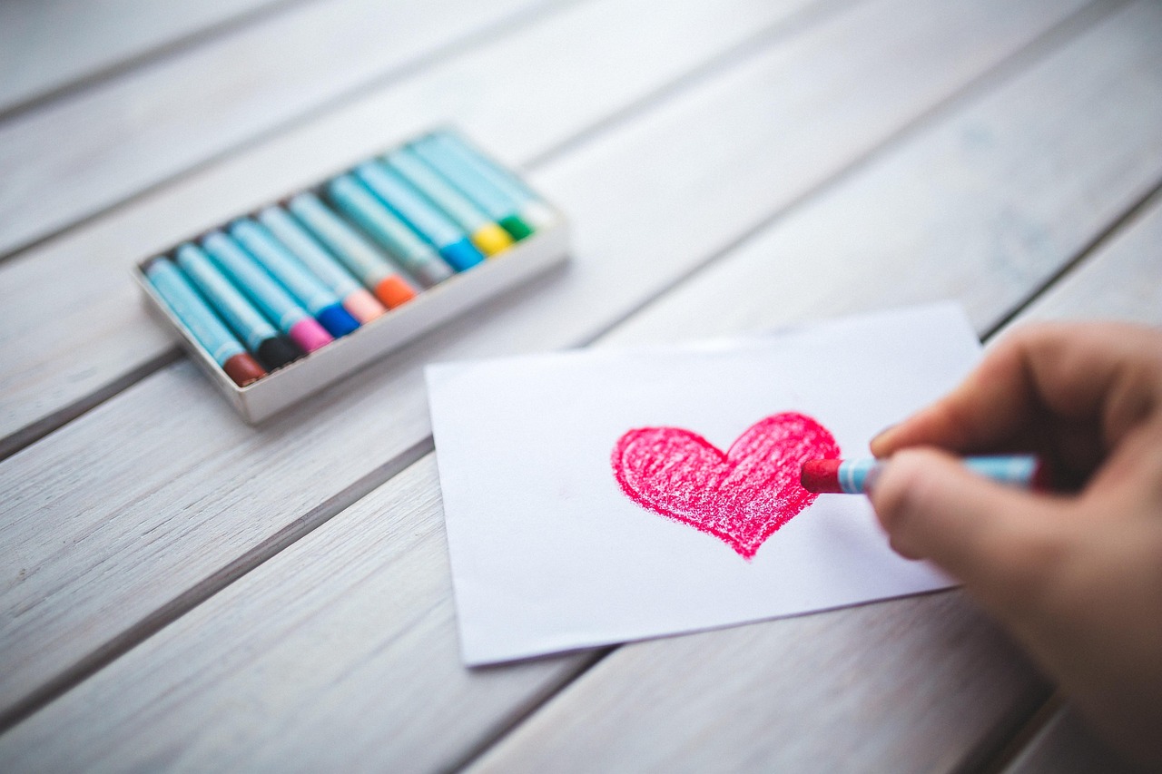 heart, draw, drawing, hand, crayon, oil pastel, pastel, love, romantic, romance, valentines, valentines day, draw, crayon, crayon, crayon, crayon, crayon, oil pastel